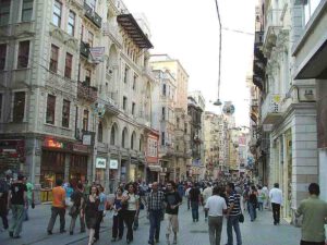 Istiklal_Avenue_in_Istanbul